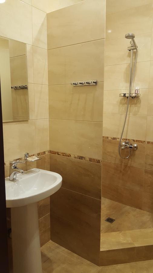 Guest House Belweder Gagra Exterior photo